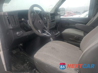 Zdjęcie 7 z 12 samochodu: 2013 GMC SAVANA G1500 VIN:1GTS7AFX4D1126621 - miniatura