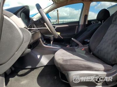 Zdjęcie 7 z 13 samochodu: 2013 NISSAN SENTRA S VIN:3N1AB7AP1DL733303 - miniatura