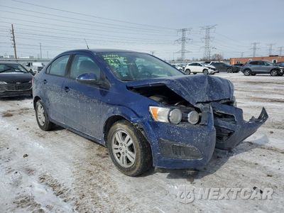 Czwarte zdjęcie samochodu z boku: 2012 CHEVROLET SONIC LS VIN:1G1JA5SH2C4226502 - miniatura
