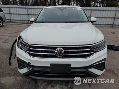 Piąte zdjęcie samochodu w środku: 2022 VOLKSWAGEN TIGUAN S VIN:3VV0B7AX7NM026759 - miniatura