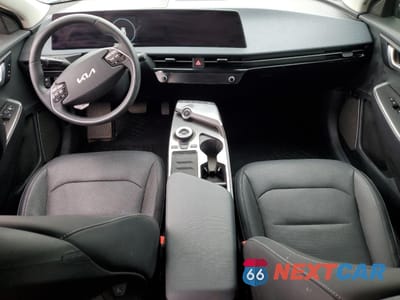 Zdjęcie 8 z 15 samochodu: 2023 KIA EV6 LIGHT VIN:KNDC3DLC8P5092361 - miniatura