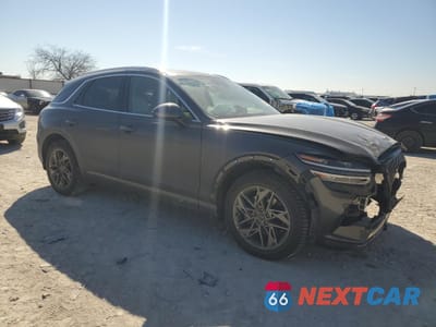 Czwarte zdjęcie samochodu z boku: 2022 GENESIS GV70 BASE VIN:KMUMADTB2NU065058 - miniatura