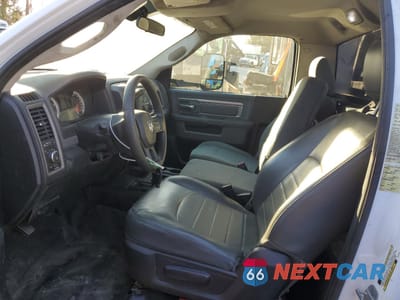 Zdjęcie 7 z 12 samochodu: 2014 RAM 5500 VIN:3C7WRNDLXEG300393 - miniatura