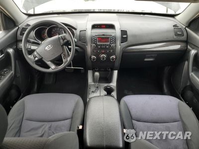 Zdjęcie 8 z 15 samochodu: 2012 KIA SORENTO BASE VIN:5XYKT4A10CG248164 - miniatura