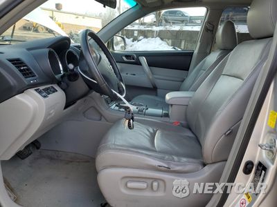 Zdjęcie 7 z 15 samochodu: 2010 TOYOTA HIGHLANDER SE VIN:5TDJK3EH4AS019051 - miniatura