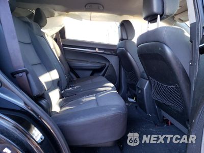 Zdjęcie 11 z 13 samochodu: 2013 KIA SORENTO LX VIN:5XYKT3A12DG394089 - miniatura