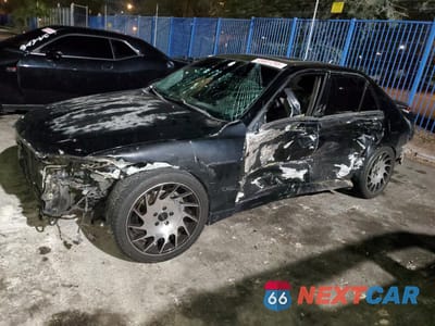 2001 LEXUS IS 300 JTHBD182210030688 - główne zdjęcie licytacji z USA - miniatura