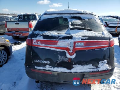 Zdjęcie 6 z 14 samochodu: 2016 LINCOLN MKT VIN:2LMHJ5NK5GBL01556 - miniatura