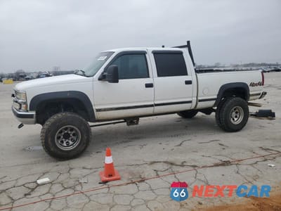 2000 CHEVROLET GMT-400 K2500 1GCGK23R7YF504830 - główne zdjęcie licytacji z USA - miniatura