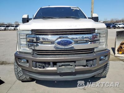 Piąte zdjęcie samochodu w środku: 2017 FORD F250 SUPER DUTY VIN:1FT7W2BT0HED07716 - miniatura