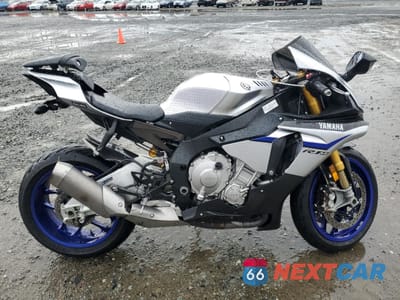 2015 YAMAHA YZFR1M JYARN40E3FA000231 - główne zdjęcie licytacji z USA - miniatura
