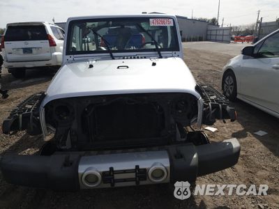 Piąte zdjęcie samochodu w środku: 2008 JEEP WRANGLER UNLIMITED SAHARA VIN:1J8GA59158L627977 - miniatura