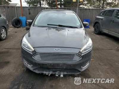Piąte zdjęcie samochodu w środku: 2018 FORD FOCUS TITANIUM VIN:1FADP3N21JL204269 - miniatura