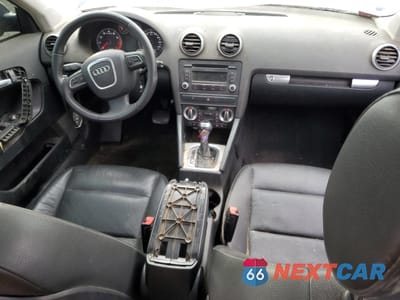 Zdjęcie 8 z 12 samochodu: 2013 AUDI A3 PROGRESSIV VIN:WAUAECFM5DA029332 - miniatura
