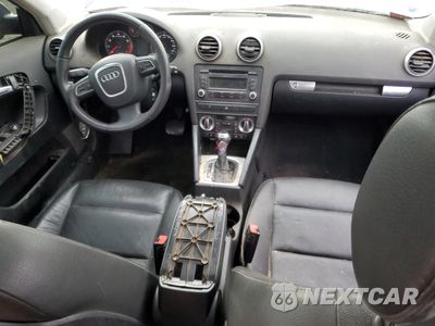 Zdjęcie 8 z 12 samochodu: 2013 AUDI A3 PROGRESSIV VIN:WAUAECFM5DA029332 - miniatura