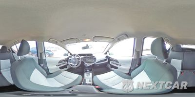 Zdjęcie 13 z 14 samochodu: 2012 TOYOTA PRIUS C VIN:JTDKDTB39C1015312 - miniatura