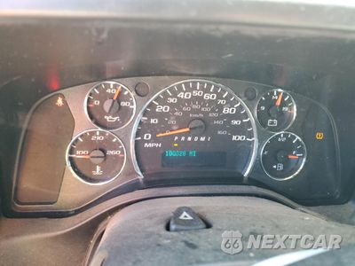 Zdjęcie 9 z 13 samochodu: 2017 CHEVROLET EXPRESS G2500 VIN:1GCWGAFF2H1274877 - miniatura