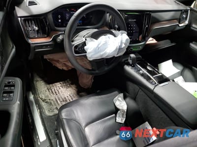 Zdjęcie 8 z 12 samochodu: 2023 VOLVO S60 PLUS VIN:7JRH60FT8PG227197 - miniatura