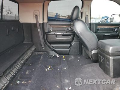 Zdjęcie 11 z 13 samochodu: 2018 RAM 3500 LARAMIE VIN:3C63R3ML0JG384956 - miniatura