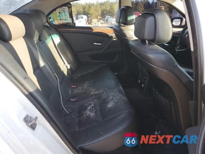 Zdjęcie 10 z 12 samochodu: 2010 BMW 528 XI VIN:WBANV1C59AC445385 - miniatura