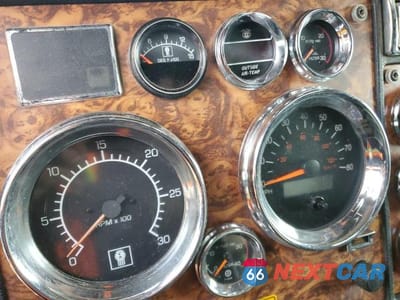 Zdjęcie 8 z 10 samochodu: 2000 KENWORTH W900 SEMI TRUCK VIN:1XKWDB9X5YR848171 - miniatura