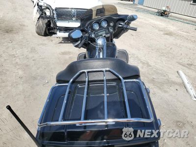 Zdjęcie 6 z 9 samochodu: 2013 HARLEY-DAVIDSON FLHTK ELECTRA GLIDE ULTRA LIMITED VIN:1HD1KEM15DB608748 - miniatura