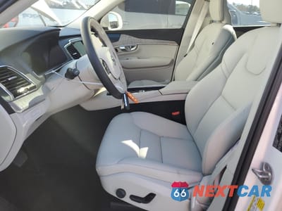 Zdjęcie 7 z 14 samochodu: 2024 VOLVO XC90 PLUS VIN:YV4H60CE7R1254107 - miniatura