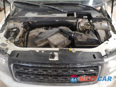 Zdjęcie 12 z 13 samochodu: 2014 LAND ROVER LR2 HSE VIN:SALFR2BG1EH407154 - miniatura