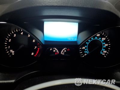 Zdjęcie 9 z 13 samochodu: 2014 FORD ESCAPE TITANIUM VIN:1FMCU9J98EUA28773 - miniatura