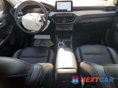 Zdjęcie 8 z 13 samochodu: 2021 FORD ESCAPE SEL VIN:1FMCU9H61MUA64976 - miniatura