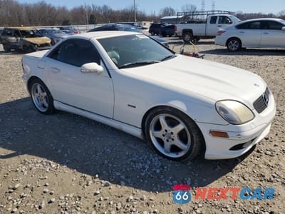 Czwarte zdjęcie samochodu z boku: 2002 MERCEDES-BENZ SLK 230 KOMPRESSOR VIN:WDBKK49F42F266833 - miniatura