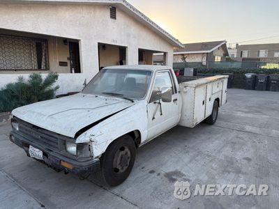Drugie zdjęcie samochodu z przodu: 1988 TOYOTA PICKUP CAB CHASSIS RN75 VIN:JT5RN75T4J0021239 - miniatura