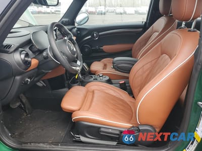 Zdjęcie 7 z 12 samochodu: 2023 MINI COOPER SE VIN:WMW13DJ02P2T05559 - miniatura