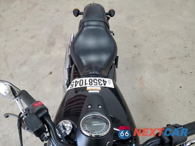 Piąte zdjęcie samochodu w środku: 2015 HONDA VT750 C2B VIN:JH2RC5378FK501842 - miniatura