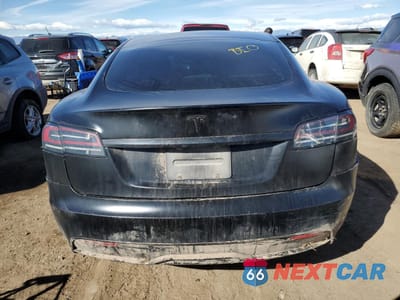 Zdjęcie 6 z 12 samochodu: 2022 TESLA MODEL S VIN:5YJSA1E58NF473024 - miniatura