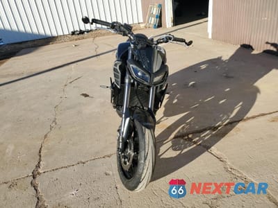 Drugie zdjęcie samochodu z przodu: 2019 YAMAHA MT09 VIN:JYARN53E3KA004646 - miniatura