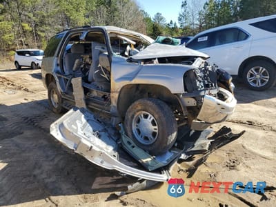 Czwarte zdjęcie samochodu z boku: 2001 GMC YUKON VIN:1GKEC13VX1J309274 - miniatura