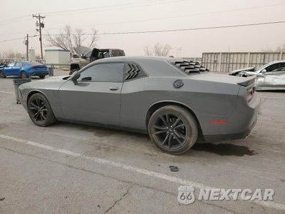 Drugie zdjęcie samochodu z przodu: 2018 DODGE CHALLENGER SXT VIN:2C3CDZAGXJH305234 - miniatura