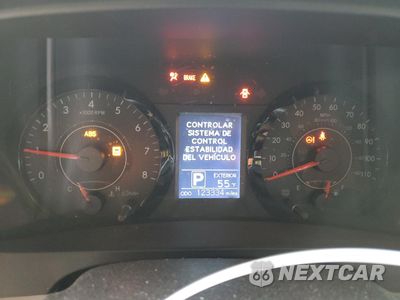Zdjęcie 9 z 13 samochodu: 2017 TOYOTA SIENNA LE VIN:5TDKZ3DC6HS838434 - miniatura