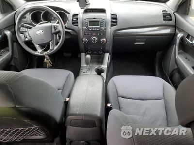 Zdjęcie 8 z 15 samochodu: 2012 KIA SORENTO BASE VIN:5XYKT4A67CG246701 - miniatura
