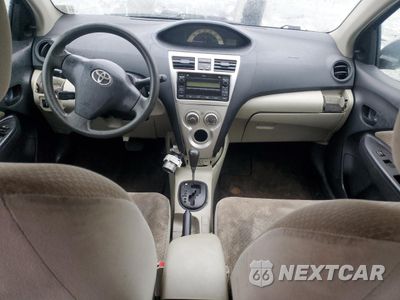 Zdjęcie 8 z 12 samochodu: 2007 TOYOTA YARIS VIN:JTDBT923271139904 - miniatura