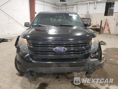 Piąte zdjęcie samochodu w środku: 2015 FORD EXPLORER POLICE INTERCEPTOR VIN:1FM5K8AR2FGB61876 - miniatura