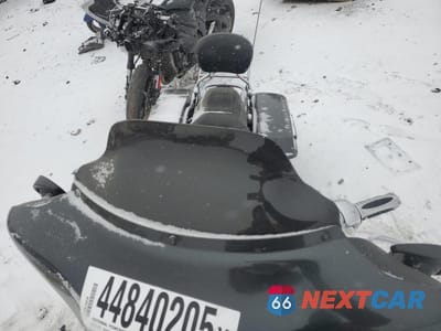 Piąte zdjęcie samochodu w środku: 2008 HARLEY-DAVIDSON FLHX VIN:1HD1KB4138Y638185 - miniatura