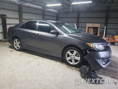 Czwarte zdjęcie samochodu z boku: 2014 TOYOTA CAMRY L VIN:4T1BF1FK6EU739455 - miniatura