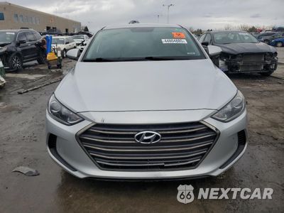 Piąte zdjęcie samochodu w środku: 2018 HYUNDAI ELANTRA SE VIN:5NPD74LF0JH386928 - miniatura