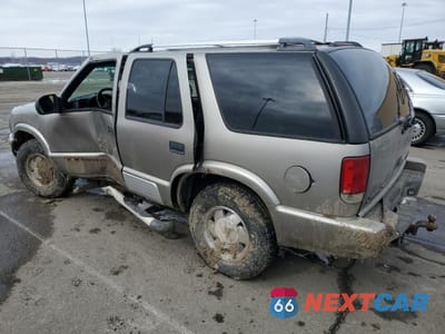 Drugie zdjęcie samochodu z przodu: 2000 GMC JIMMY VIN:1GKCS13W2Y2291635 - miniatura