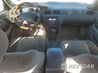 Zdjęcie 8 z 14 samochodu: 2001 TOYOTA CAMRY CE VIN:JT2BG22K610570125 - miniatura