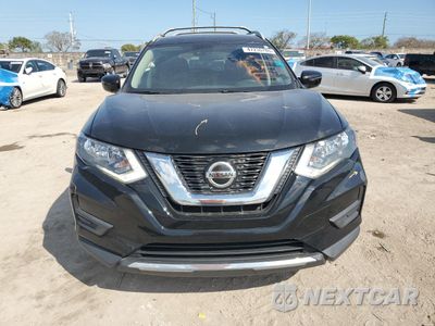 Piąte zdjęcie samochodu w środku: 2019 NISSAN ROGUE S VIN:5N1AT2MT7KC845565 - miniatura