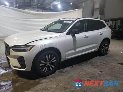 2025 VOLVO XC60 CORE YV4M12RJ2S1103050 - główne zdjęcie licytacji z USA - miniatura