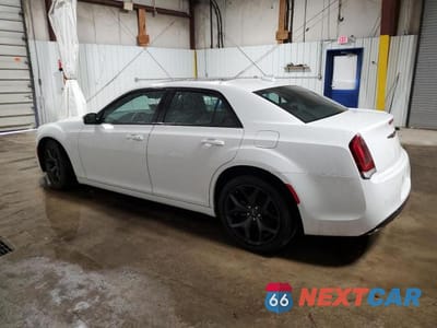 Drugie zdjęcie samochodu z przodu: 2023 CHRYSLER 300 S VIN:2C3CCAGGXPH588402 - miniatura